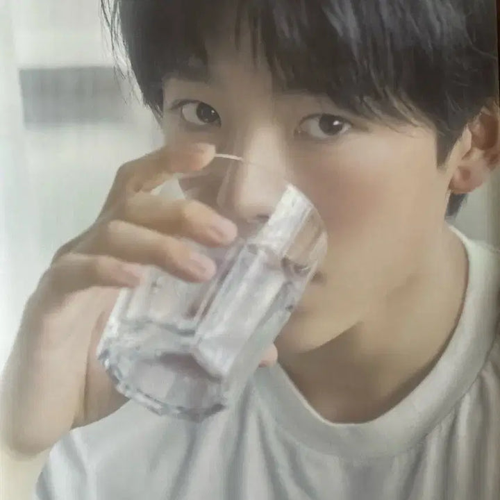 [BUNJANG] NCT WISH Exhibition Yushi Version Photobook / 엔시티 위시 전시회 포토북 유우시