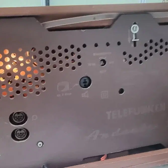 [BUNJANG] Telefunken Andante 1352 Vintage Radio / 텔레풍켄 안단테 1352
