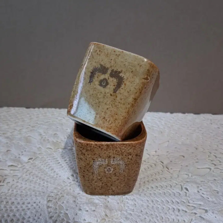 [BUNJANG] Moon Jae-in Presidential Blue House Celadon Sake Cups (Set of 2) / 문재인 대통령 청와대 도자기 술잔 2개