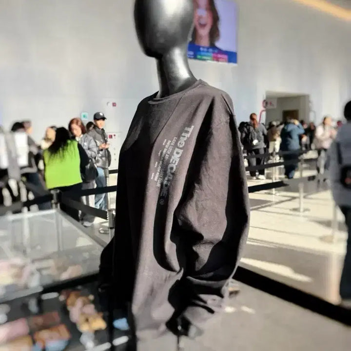 [BUNJANG] DAY6 Decade Concert Long Sleeve / (원가이하) 데이식스 데케이드콘 롱슬리브