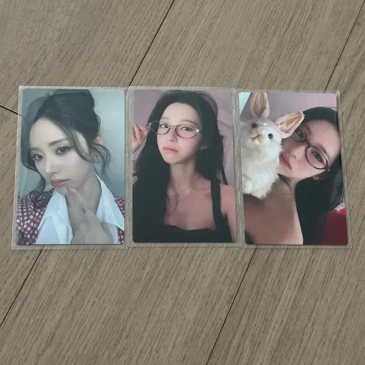 [BUNJANG] fromis_9 Japan Album Park Ji-won Baek Ji-heon Photocard / 프로미스나인 일본 앨범 포토카드 박지원 백지헌