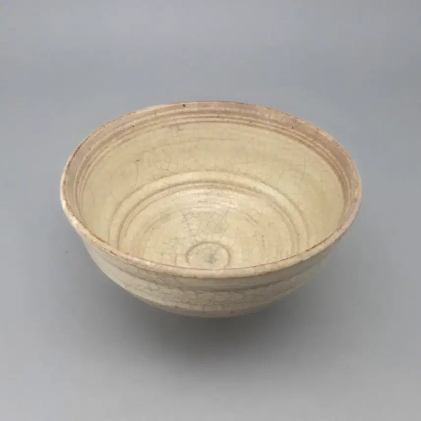 [BUNJANG] Unsigned Buncheong Ware "Bandumbeong" Guiyal-Pattern Tea Bowl (Dawan) / 골동품 도자기 작가미상 분청사기 반덤벙 귀얄문 다완