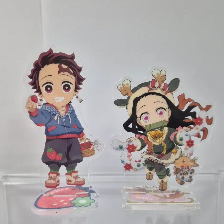 [BUNJANG] Demon Slayer Tanjiro Nezuko Strawberry Christmas Acrylic Bundle / 귀멸의 칼날 탄지로 딸기 네즈코 크리스마스 아크릴 일괄
