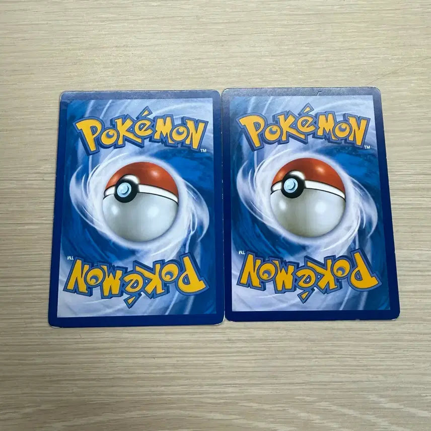 [BUNJANG] Alolan Vulpix &amp; Vulpix Pokémon Card / 알로라 식스테일&amp;식스테일 포켓몬 카드