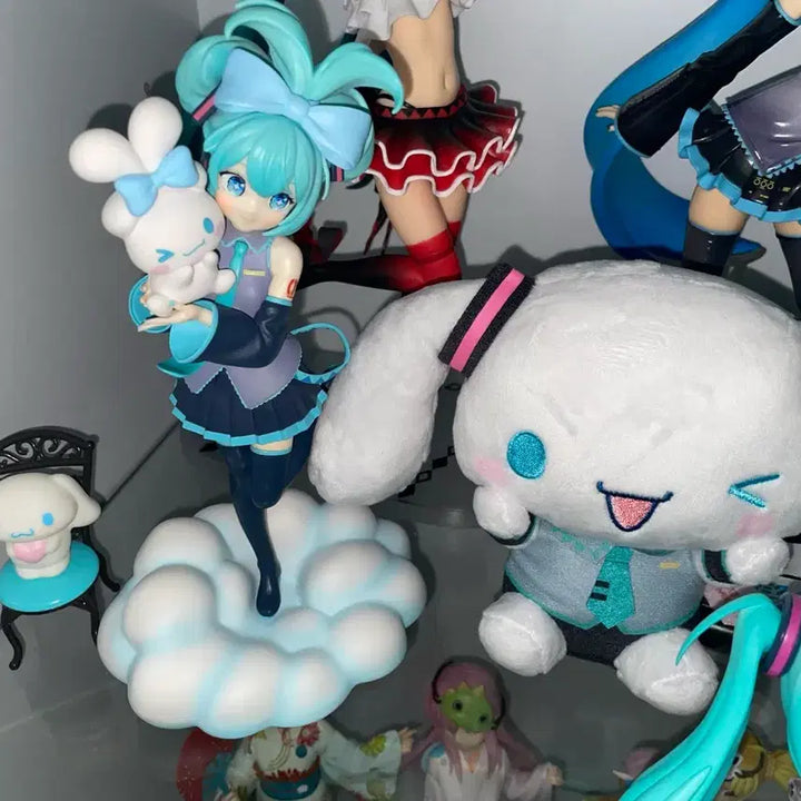 [BUNJANG] Hatsune Miku x Cinnamoroll Bundle Figure Set / 하츠네미쿠X시나모롤 일괄