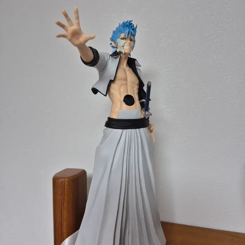 [BUNJANG] Grimmjow Figure / 그림죠 피규어 팔아요