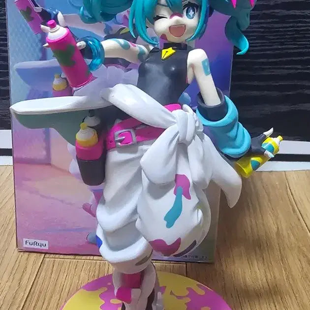 [BUNJANG] Furyu Hatsune Miku Figure / 하츠네 미쿠 페인트 걸