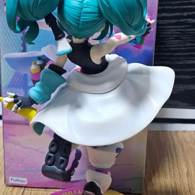 [BUNJANG] Furyu Hatsune Miku Figure / 하츠네 미쿠 페인트 걸