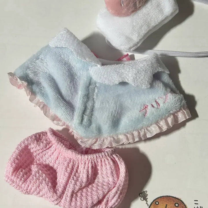 [BUNJANG] 10cm Doll Strawberry Outfit Set / 새상품 10cm 인형옷, 딸기 옷 세트, 솜인형옷