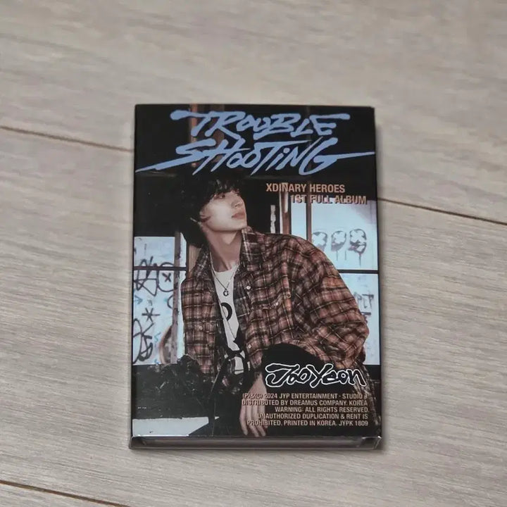 [BUNJANG] THE BOYZ Trouble Shooting Album Juyeon Version / 엑디즈 Trouble Shooting 네모 앨범 주연 버전