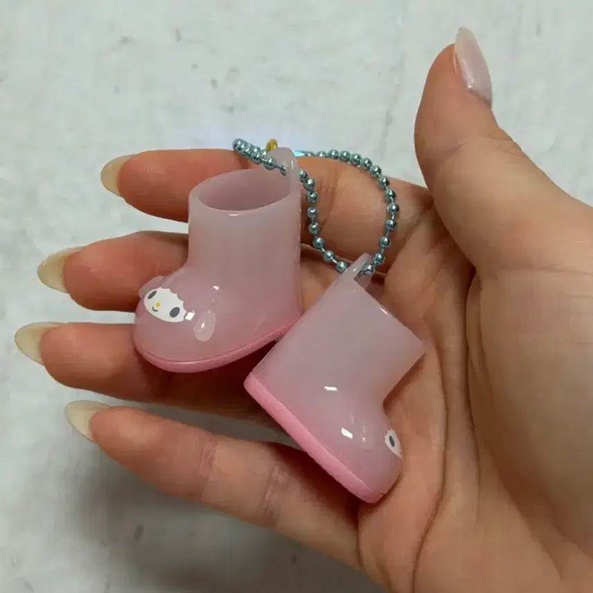 [BUNJANG] Sanrio Sweet Rain Rain Boots Charm Keychain / 산리오 스위트 레인 장화 참 키링 장마 레인부츠 피아노