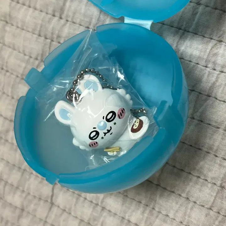 [BUNJANG] Cheekawaii Momonga Set - Acrylic Stand &amp; Gachapon Figure / 먼작귀 치이카와 모몽가 세트