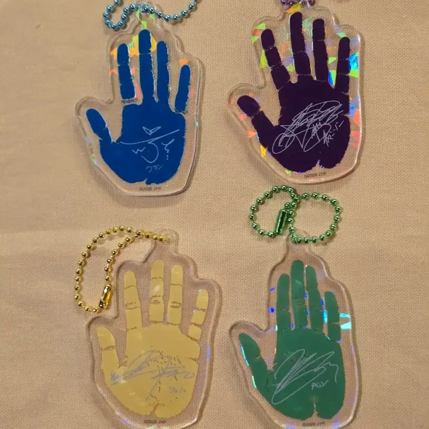 [BUNJANG] 2PM Junho &amp; Members Tokyo Dome The Return Handprint Keyring / 도쿄돔 더리턴 준호와 멤버들 손바닥