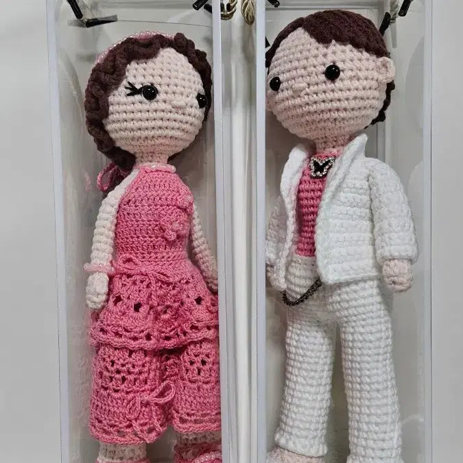 [BUNJANG] Hand-knitted "Beautiful" Couple Doll Set / (새상품) 손뜨개인형 &