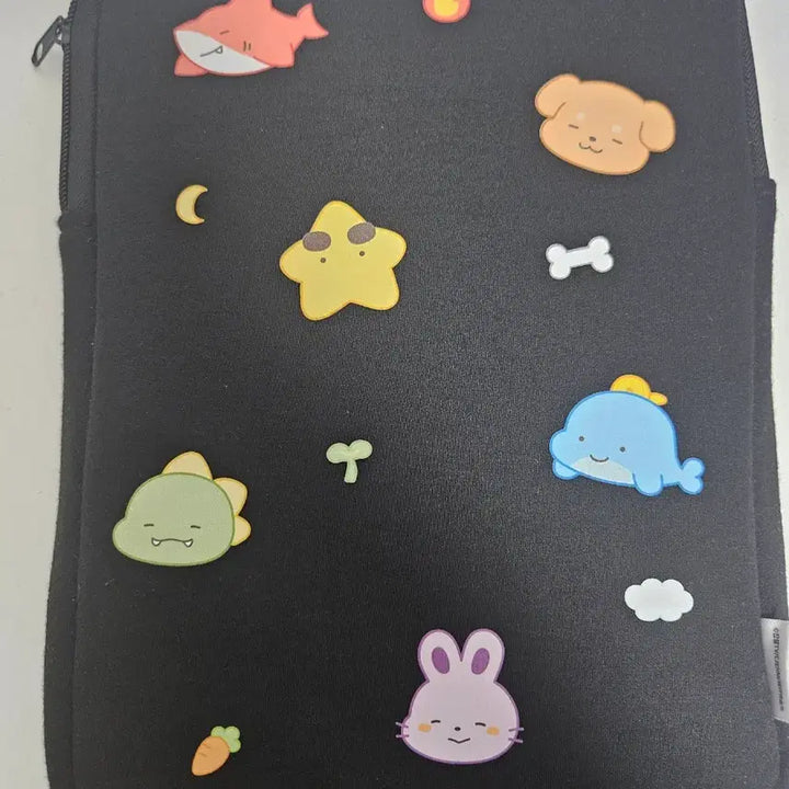 [BUNJANG] Pixely iPad Pouch / 픽셀리 아이패드 파우치