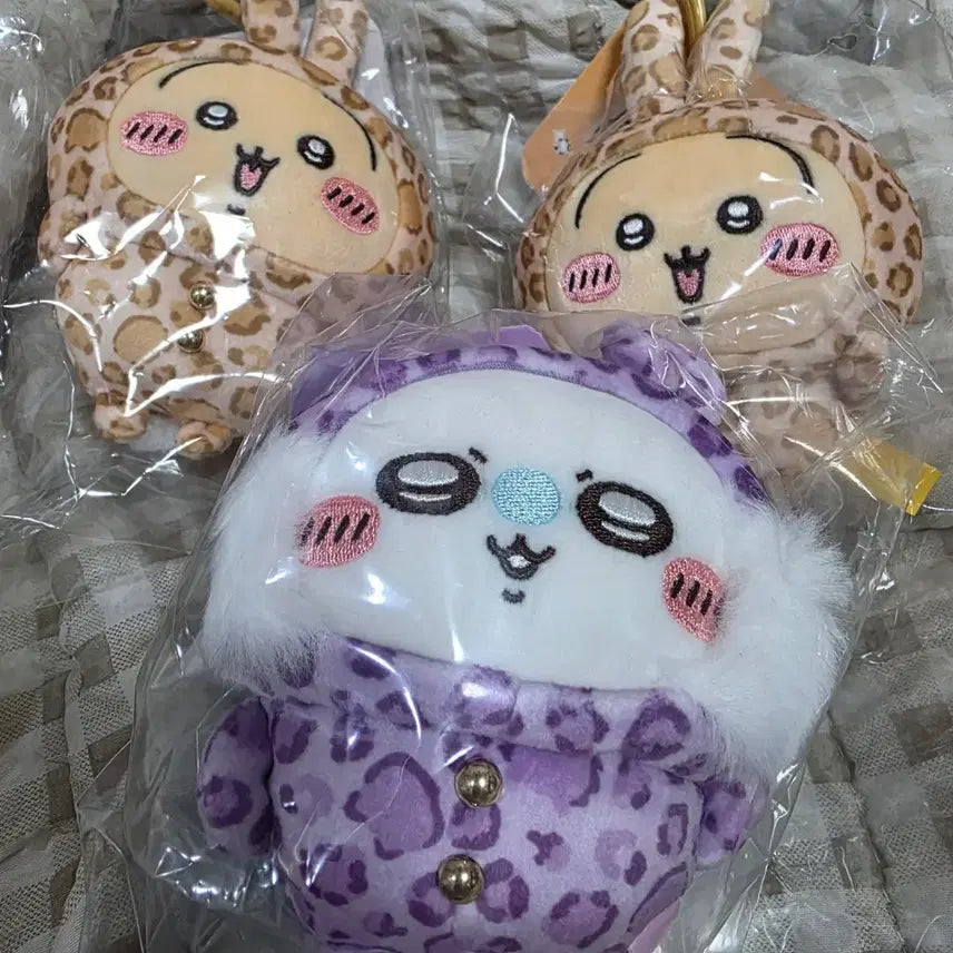 [BUNJANG] Don Quijote Leopard Print Chiikawa Usagi Momonga Plush / 막 귀국한 돈키호테 호피 치이카와 우사기 모몽가