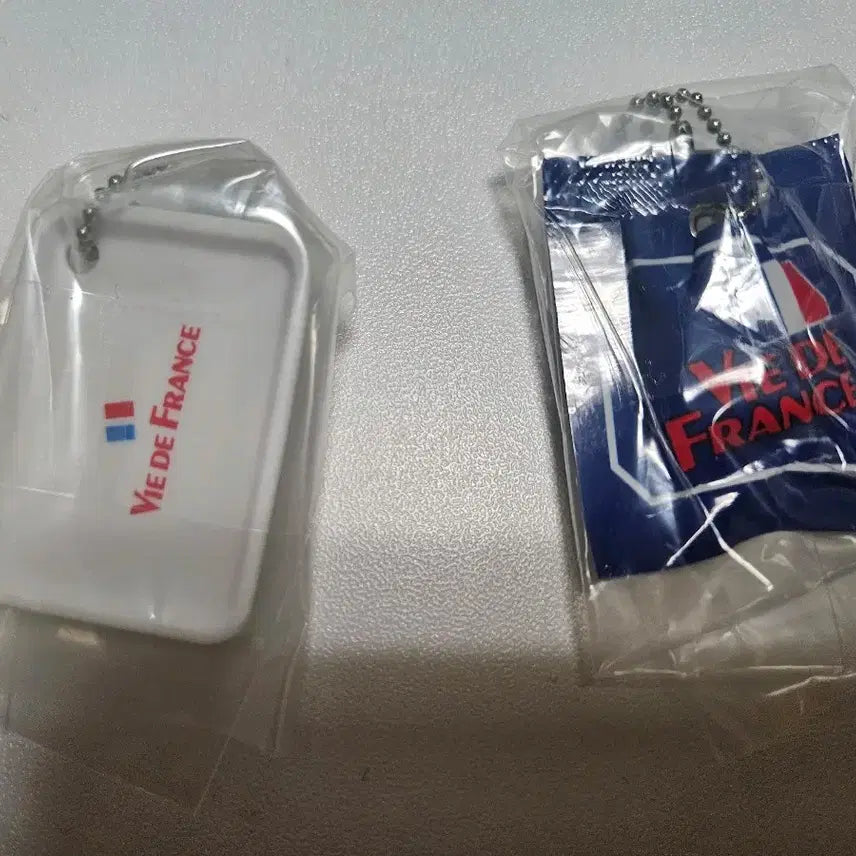 [BUNJANG] French Bread Sandwich Panini Keychain Gachapon / 프랑스 빵 샌드위치 파니니 키링 가챠(빵봉지 또는 트레이가챠 서비스)