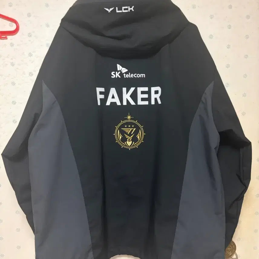 [BUNJANG] T1 2023 Worlds Jacket Faker Marked XL / T1 티원 2023 월즈 자켓 페이커 마킹 판매