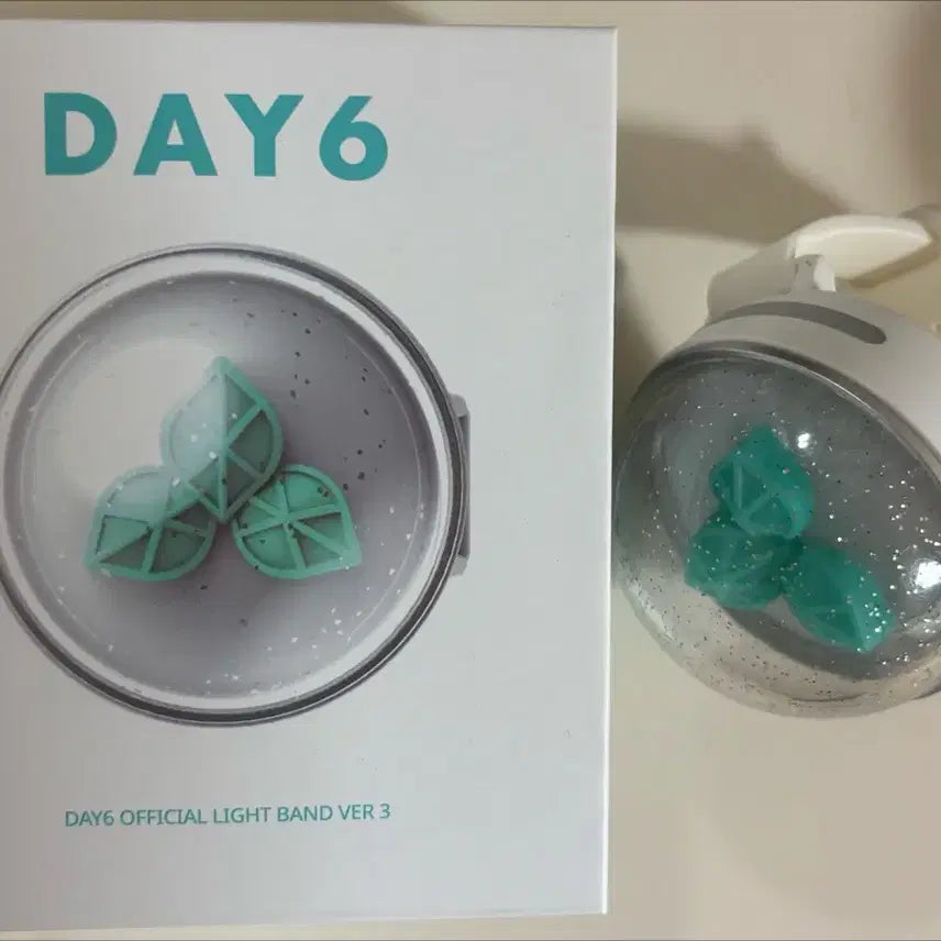 [BUNJANG] DAY6 Made Watch Ver. 3 Official Lightstick / DAY6 공식 응원봉 마데워치 ver.3 양도
