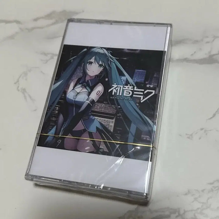 [BUNJANG] Hatsune Miku Compilation Limited Edition Cassette Tape / 하츠네 미쿠 카세트 테이프