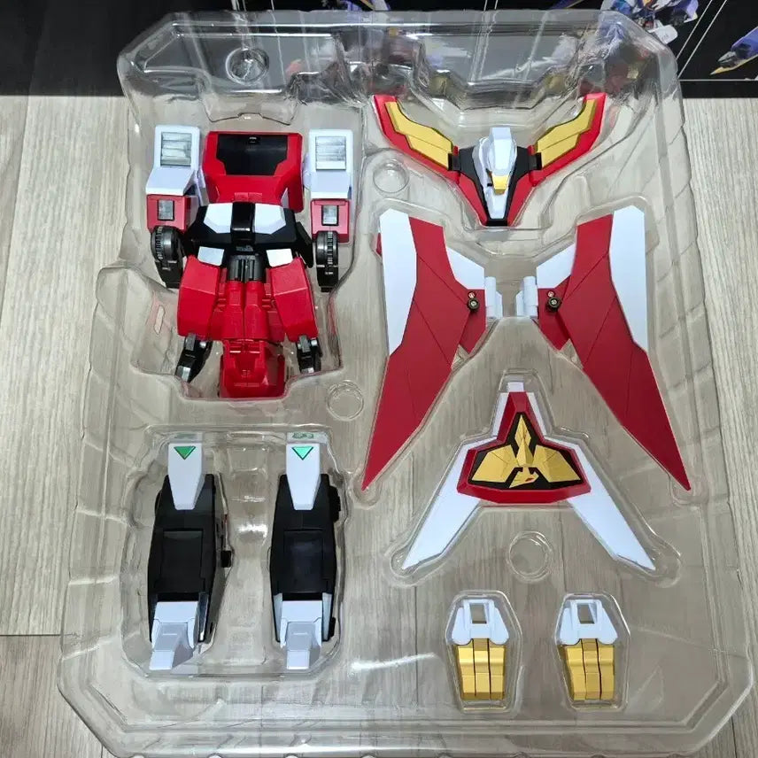 [BUNJANG] The HAPTE Hawk Saber (Unsealed, Good Condition) / 더합체 호크세이버 (개봉, 상태 good)