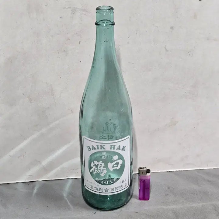 [BUNJANG] Baekhak Soju 1.8L Vintage Bottle / 고전병 .옛날 소주병 1.8L의 백학소주 댓병
