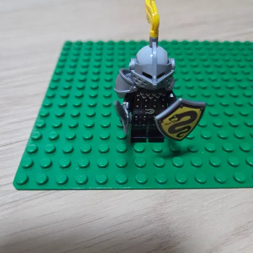[BUNJANG] LEGO Castle Serpent Knights (Fully Armed) - 5 Figures - Bundle Set / [일괄판매]레고 캐슬 뱀기사(완무기사)5기 판매합니다.