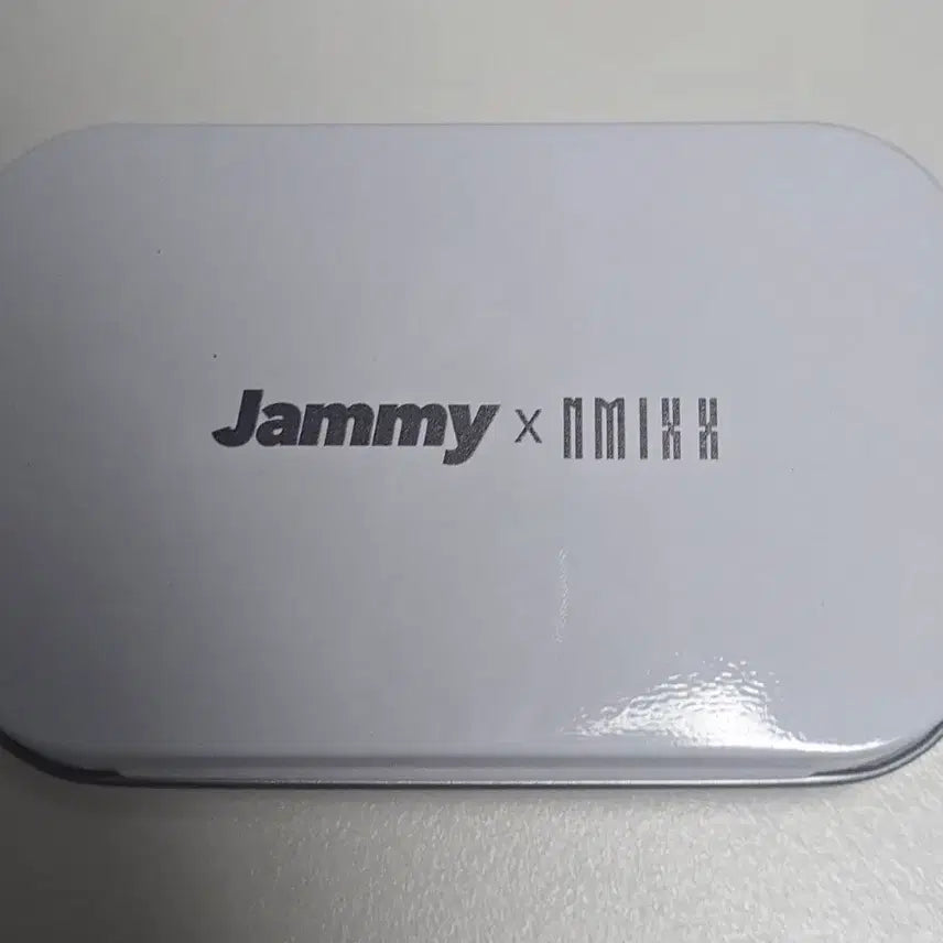 [BUNJANG] NMIXX Jammy Collaboration Tin Case Keycaps / 엔믹스 Jammy 콜라보 틴케이스 키캡 새상품