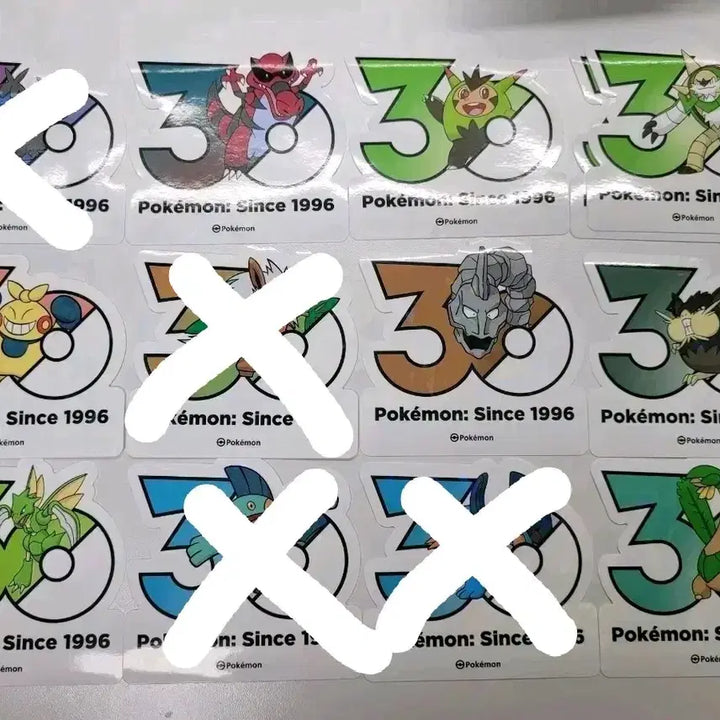 [BUNJANG] Pokemon 30th Anniversary Logo Stickers Set / (원가판매/교환) 포켓몬 30주년 로고 스티커 누니머기 브이젤 차데스 나목령 지가르데 캐터피 알로라 모래두지 로토무 타만타 찌르꼬 푸크린 유크시 설운 캐스퐁 꼬지지 레오꼬 레지락