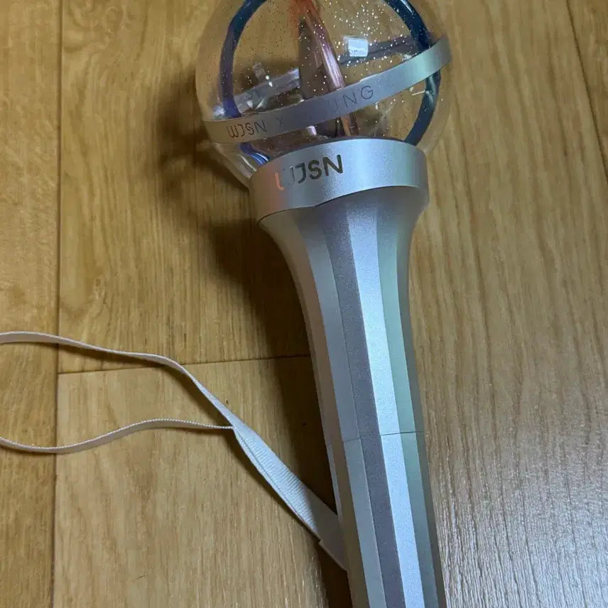 [BUNJANG] WJSN Official Lightstick - Version 2 (Ujeongbong) / 우주소녀 응원봉 우정봉