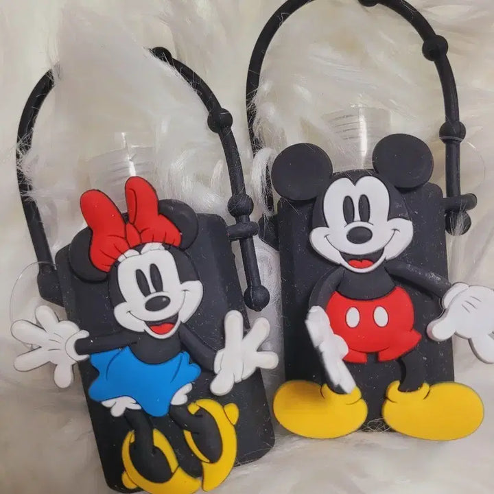 [BUNJANG] Disney Mickey Mouse &amp; Minnie Mouse Hand Sanitizer Case Set / 디즈니 미키마우스 미니마우스 손 소독제 케이스