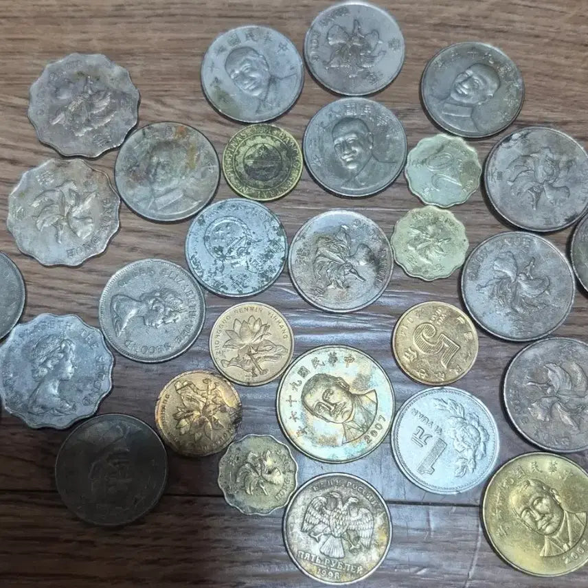 [BUNJANG] Foreign Coin Set: China, Taiwan, Hong Kong Collection (30 Coins) / 외국 주화세트 중국 대만  홍콩 모음30점