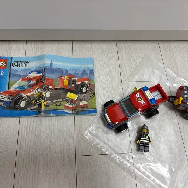 [BUNJANG] Old LEGO 7942 Fire Station Truck / 올드레고 7942 소방 픽업 트럭