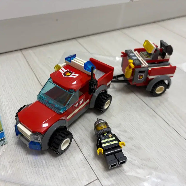 [BUNJANG] Old LEGO 7942 Fire Station Truck / 올드레고 7942 소방 픽업 트럭