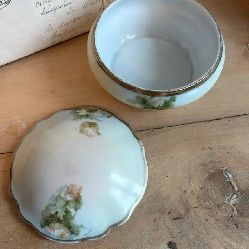[BUNJANG] 1900s German Antique Bavaria Floral Porcelain Powder Box / Jewelry Box / 1900년대 독일 앤틱 바바리아 플로럴 포슬린 파우더 박스 / 보석함