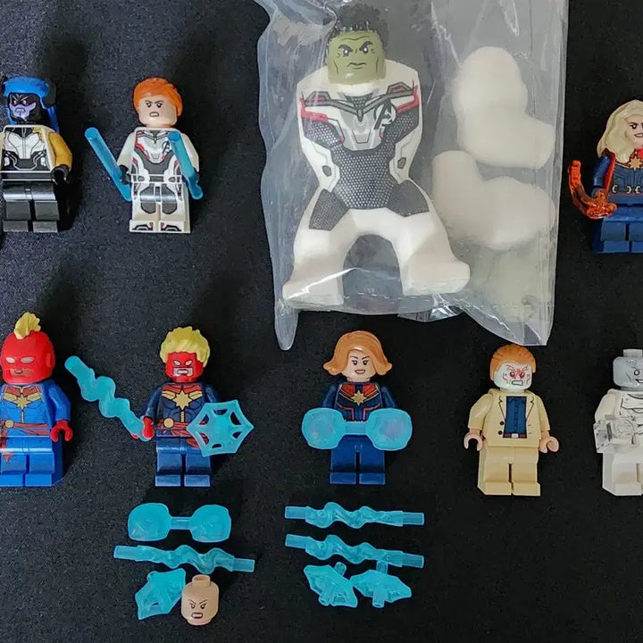 [BUNJANG] LEGO Minifigure Collection - 26 Hero Figures + 5 Polybags / 레고 히어로 피규어(새상품)26개 + 폴리팩 5개 일괄로 20만원 판매합니다
