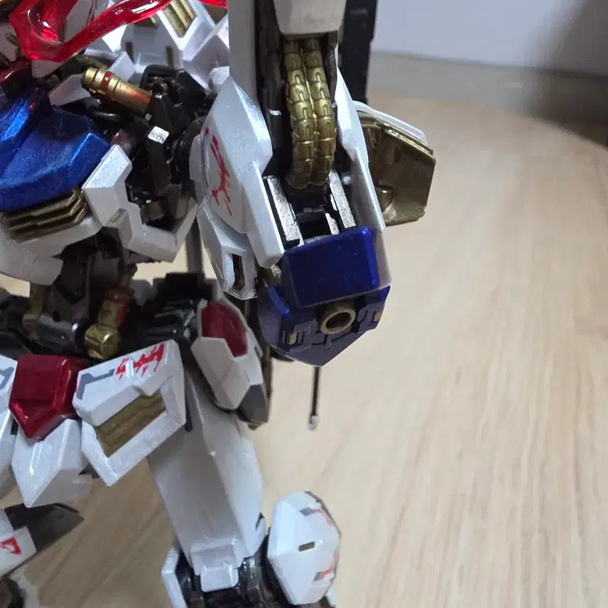 [BUNJANG] Bandai MG Barbatos Metallic Painted Finished Model Kit / 반다이 MG 발바토스 메탈프레임 메탈릭 도색 완성작 팝니다.