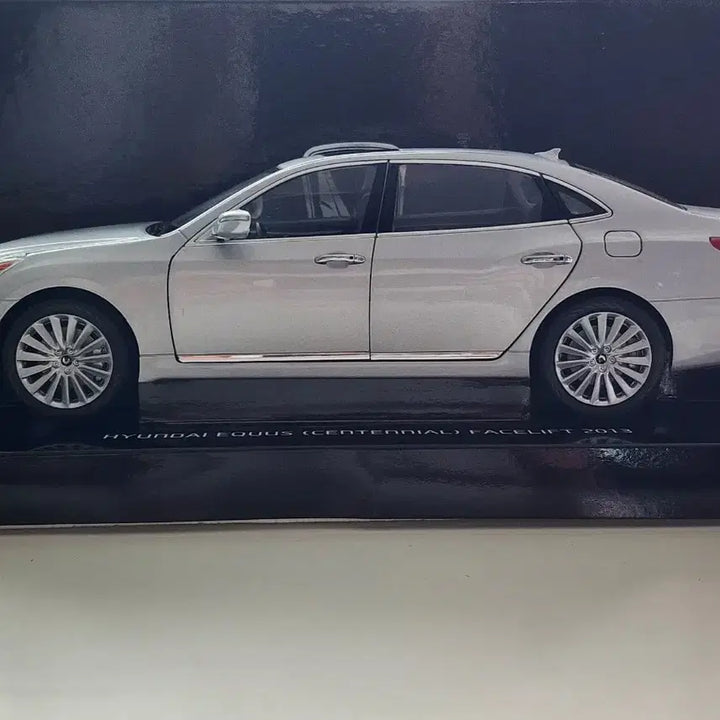 [BUNJANG] 1:18 Minikraft Hyundai Equus VS500 FL Silver North American Export Diecast / 1:18 미니크래프트 현대 에쿠스 VS500 FL 실버 북미 수출형 다이캐스트