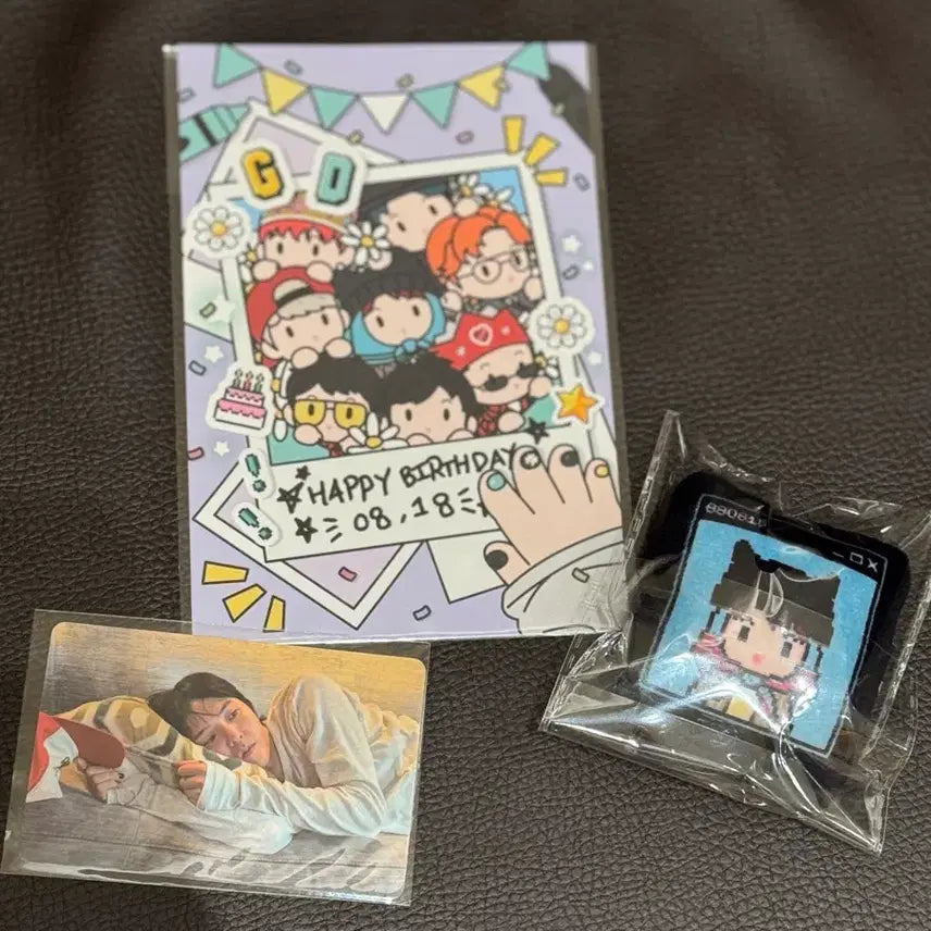 [BUNJANG] G-Dragon Birthday Photocard Keyring Postcard Set / [택포] 지드래곤 생일선물 포카 키링 엽서