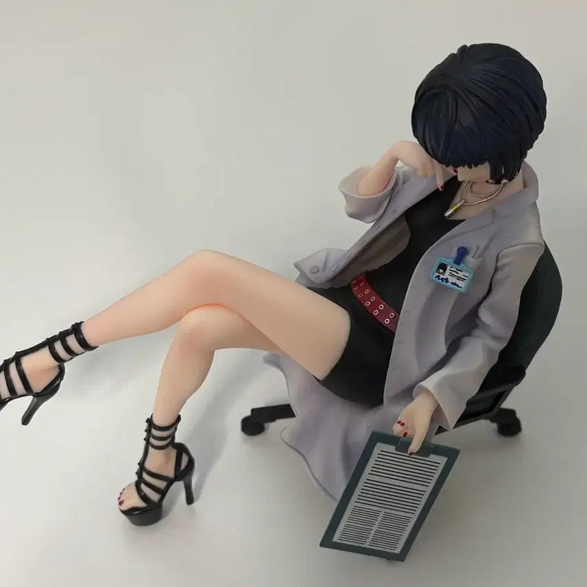 [BUNJANG] Persona 5 Tae Takemi Figure / 페르소나5 타케미 타에 피규어 조커