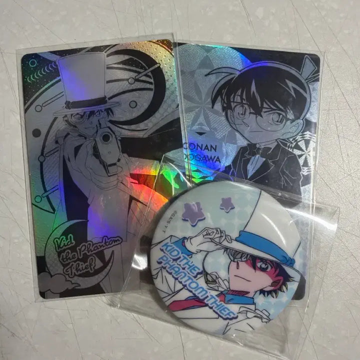 [BUNJANG] Detective Conan Hologram Card and Can Badge Bundle Set / 명탐정 코난 홀로그램 카드 캔뱃지(일괄판매)