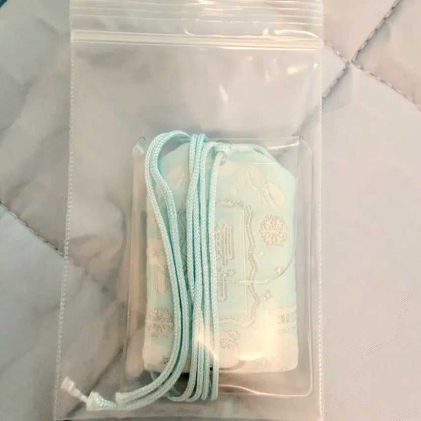 [BUNJANG] Animal Crossing Omamori Amulet (Hinoki Scent) / 동물의숲 오마모리 부적 (편백나무향)