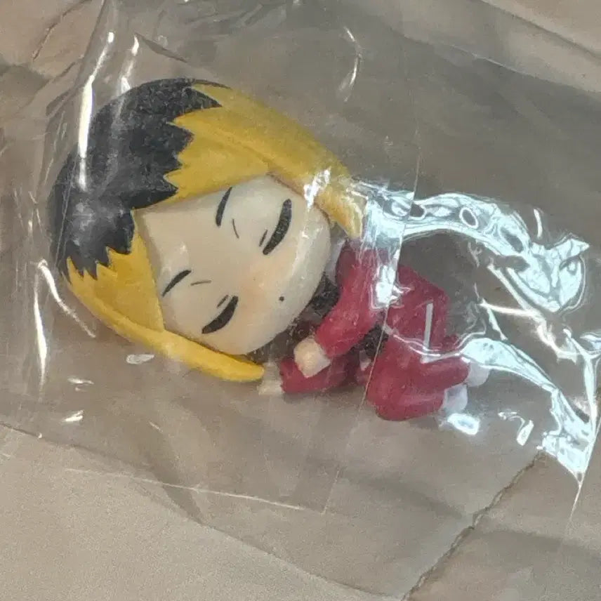 [BUNJANG] Haikyuu!! Kenma Kozume Sleeping Figure / 하이큐 켄마 잠자는 피규어가챠