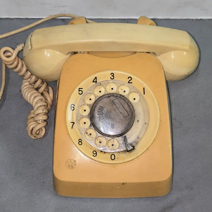 [BUNJANG] 1970s Yellow Ministry of Communications Rotary Phone / 70년대 노란색 체신부 전화기