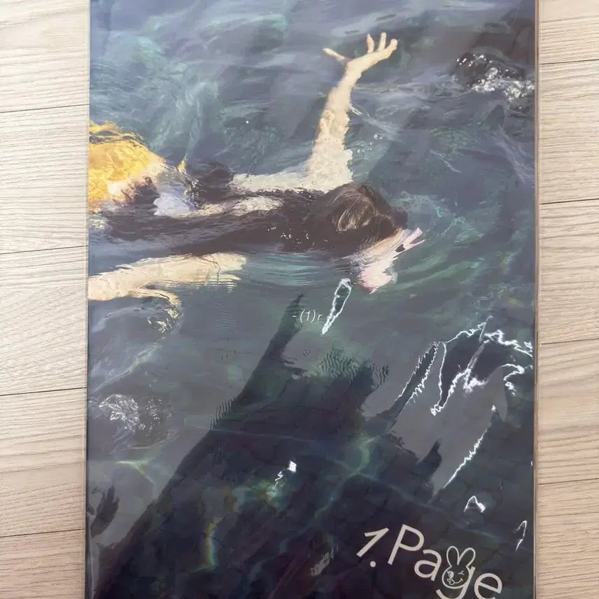 [BUNJANG] Irene 1page Photobook Tabloid / 아이린 전시회 1page 포토북 타블로이드