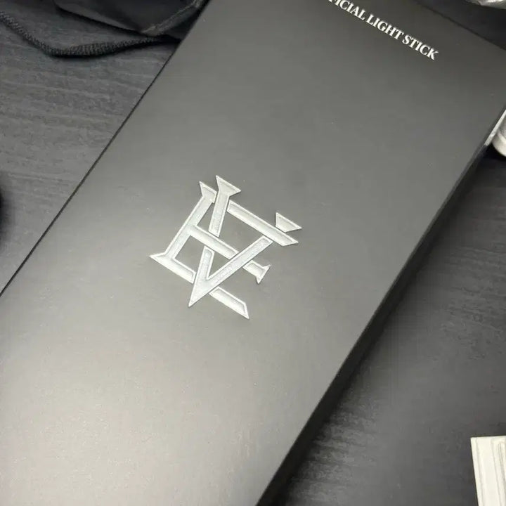 [BUNJANG] EVNNE Official Lightstick Sealed / 미개봉 새제품 이븐 공식 응원봉