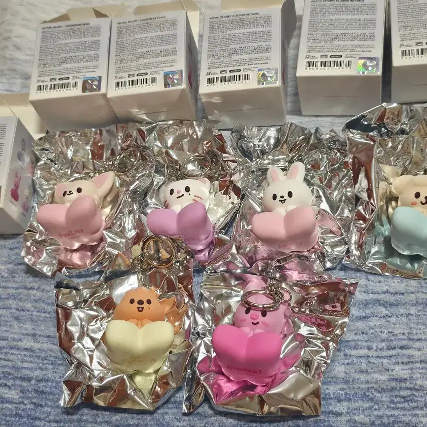 [BUNJANG] Stray Kids SKZOO Secret Clicker Keyring / 스트레이키즈 런잇 스키주 시크릿 클리커 키링 : 리노 창빈 현진 한 승민 아이엔