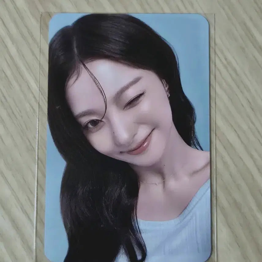 [BUNJANG] fromis_9 Lee Nagyung Doctor G Photocard / 프로미스나인 이나경 닥터지 특전 포카