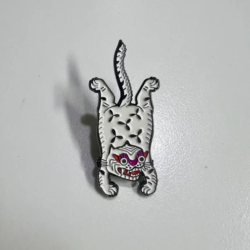 [BUNJANG] National Museum of Korea Tiger Embroidery Badge / 국중박 호피 흉배 배지 뱃지 까치 호랑이 뮷즈 호작도 케데헌