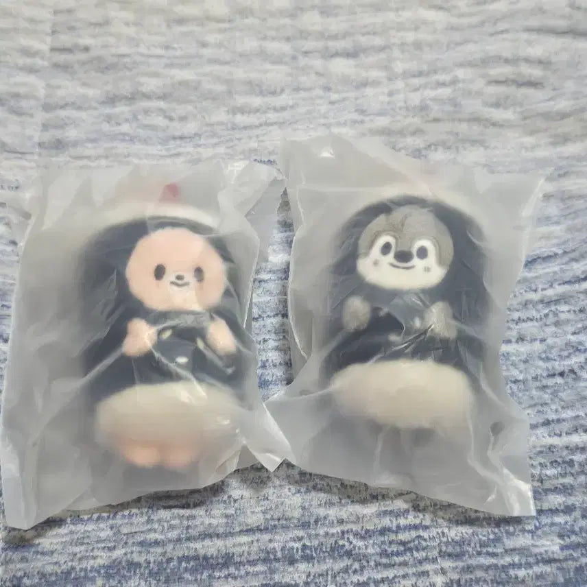 [BUNJANG] Stray Kids SKZOO Wolf Chan &amp; FoxI.Ny Keyring Seoul Ver. / 스트레이키즈 팝업 스키주 키링 서울 Ver. : 방찬 아이엔